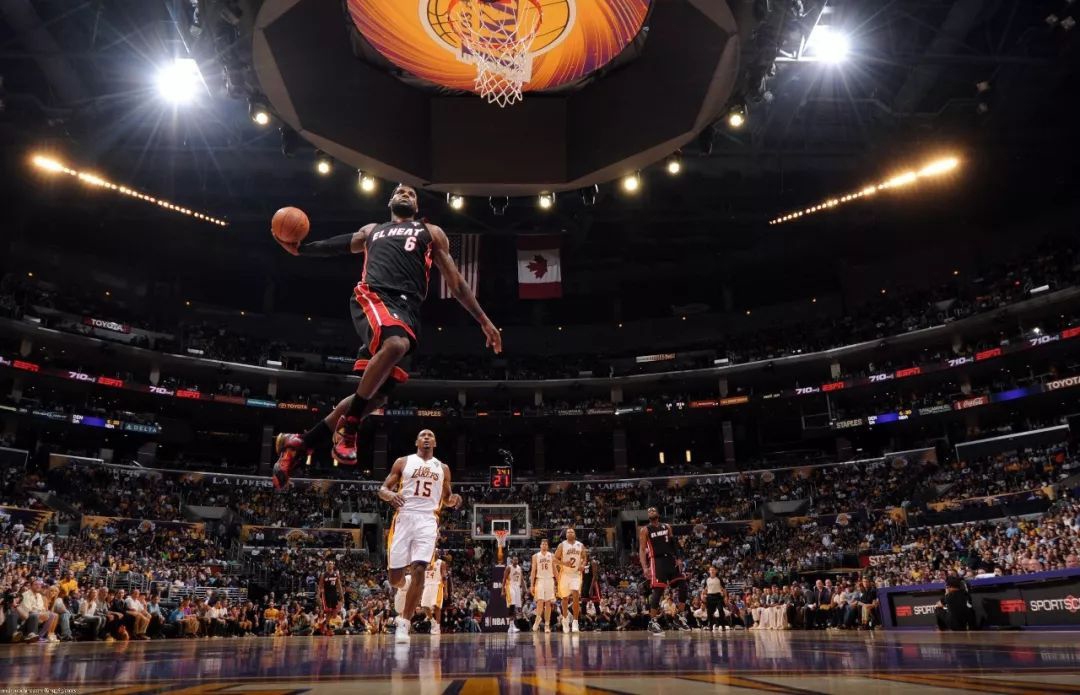 “互聯(lián)網(wǎng)+體育”場景是關(guān)鍵 看動因體育、NBA、Keep如何連接線上與線下丨體育經(jīng)理人